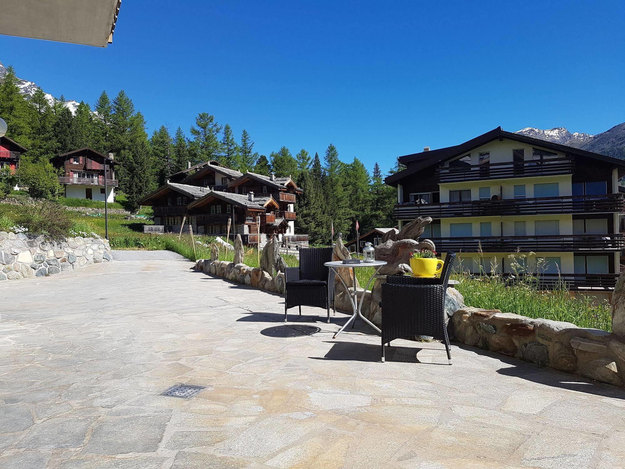 Hotel Alpenperle Saas-Fee Exterior photo